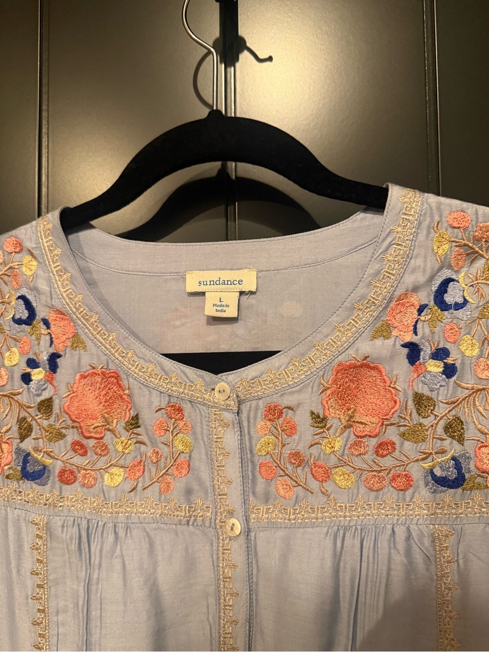 🪷 Sundance Women’s Silk-Blend Light Blue Embroidered Floral Peasant Top - Picture 3 of 13